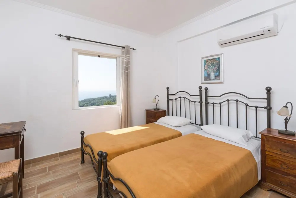 Villa Eleni Agios Stephanos