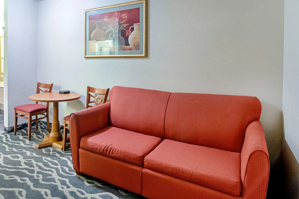 Quality Inn Huron