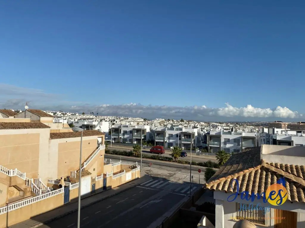 La Cinuelica R3 First Floor Southerly Apartment Comm Pool L334