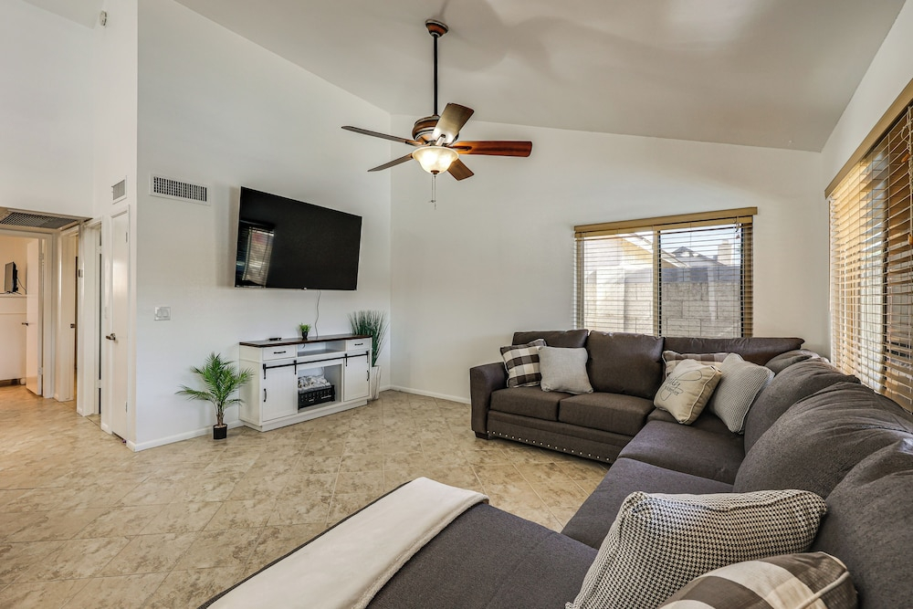 Glendale Entertainment Hub! Family Home w/ Pool