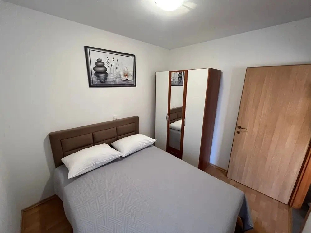 One-bedroom Apartment With sea View