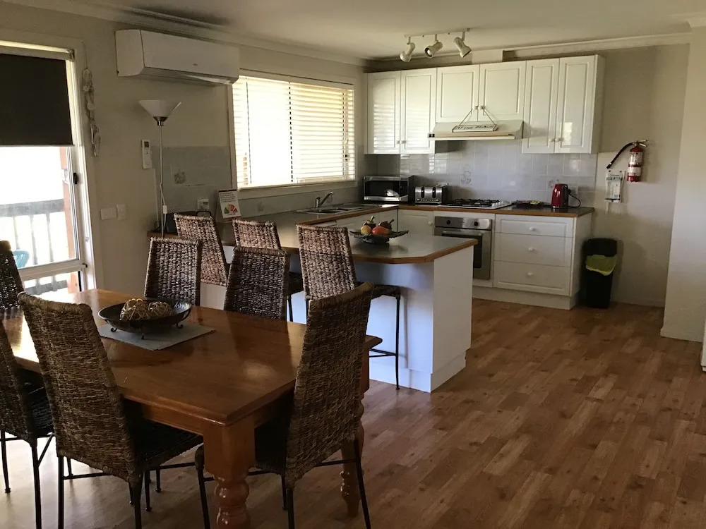 90 Mile Beach House & Villas