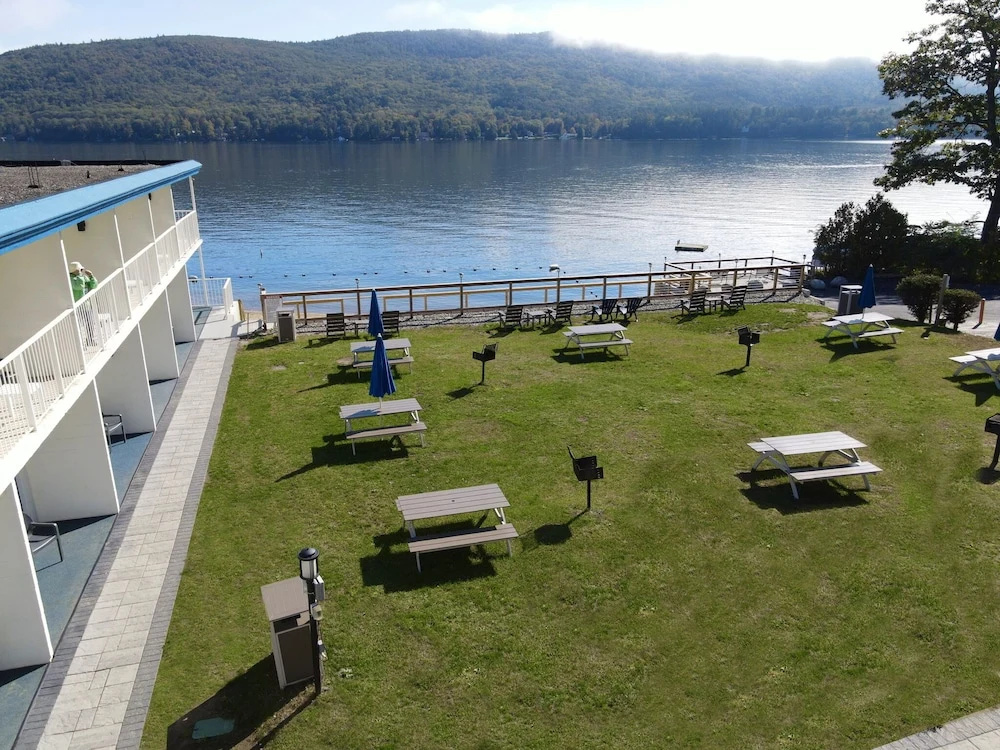 Lakefront Terrace Resort
