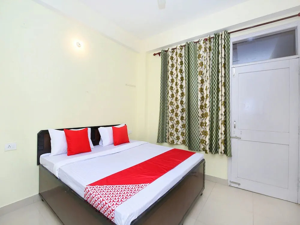 OYO 13805 Home Naphey Singh 1Bhk