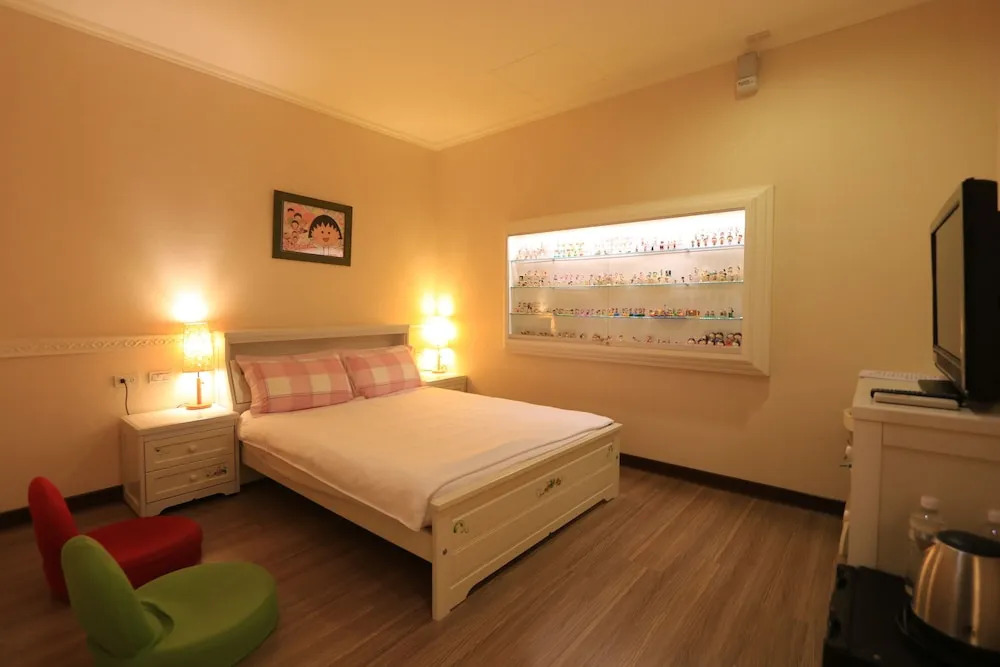 Doll House Lodge
