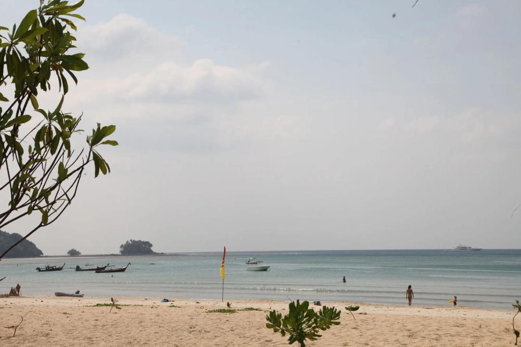 Naiyang Seaview Place Resort
