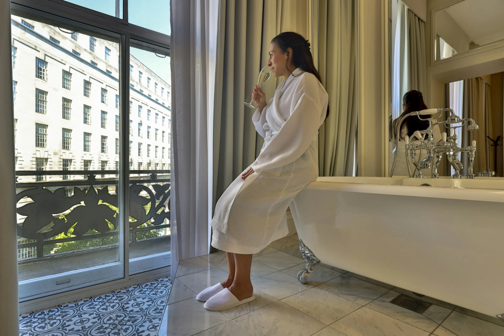 Отель The Clermont London, Victoria