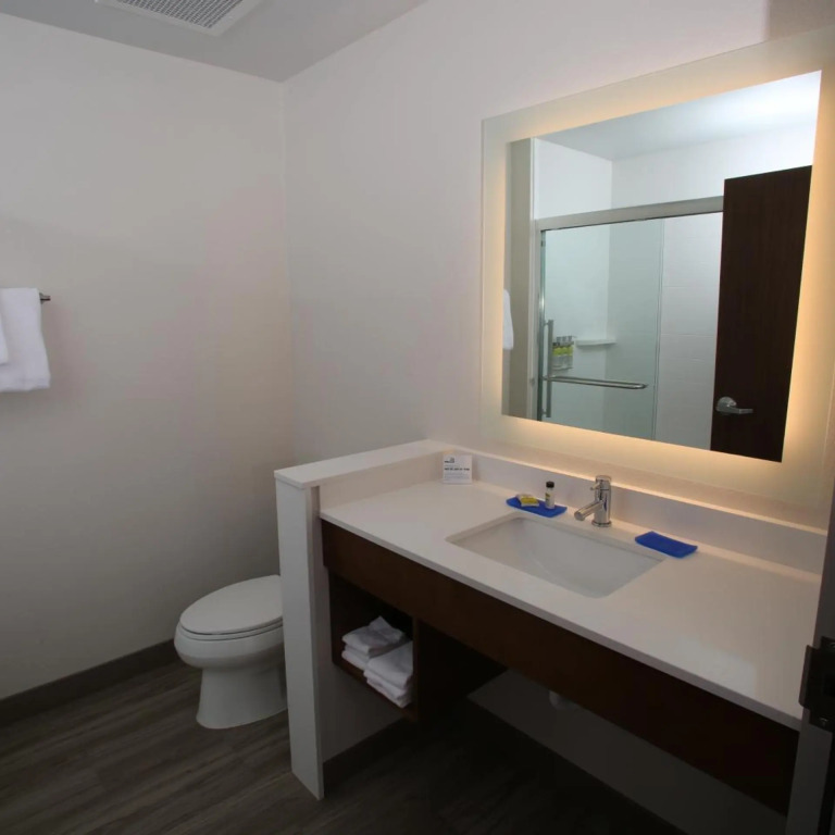 Holiday Inn Express - McCook by IHG