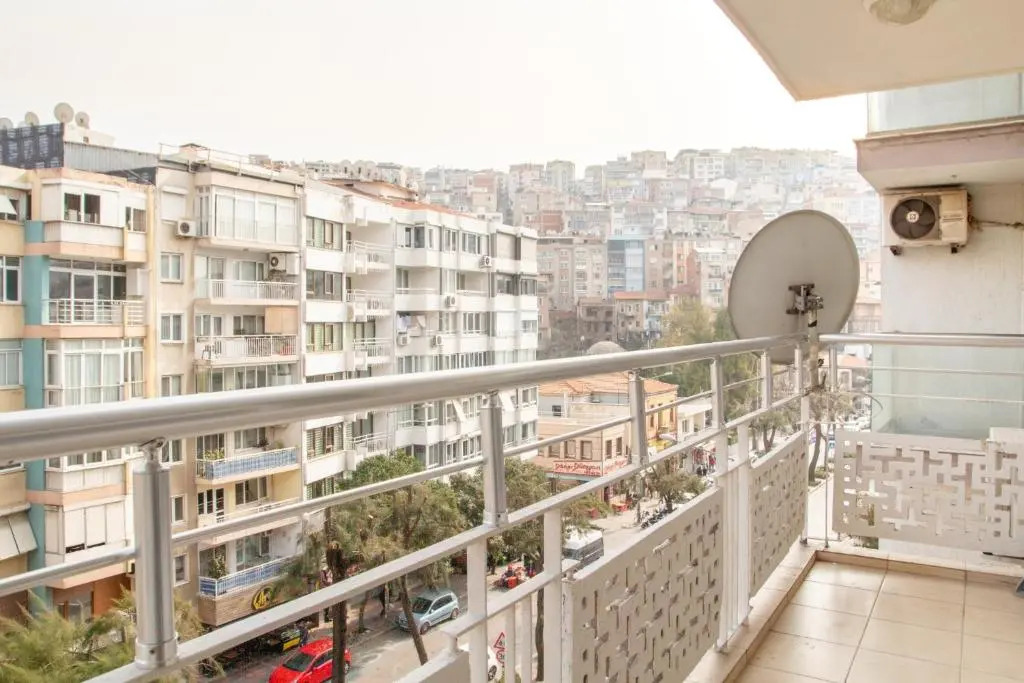 Spacious House in Konak With Balcony
