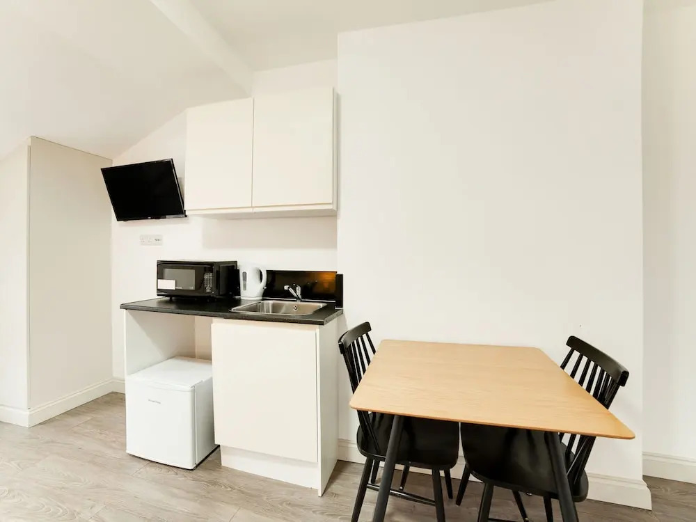Stylish Studio in London near Wimbledon Park