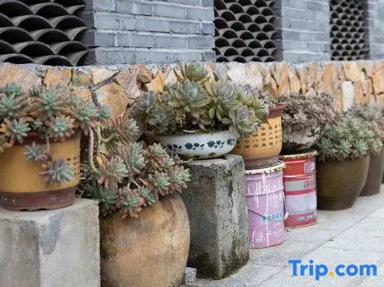 Warm and cool homestay