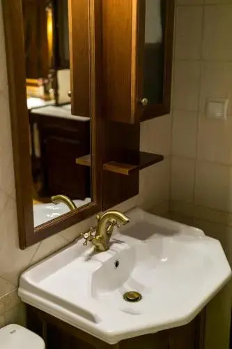 Etheres Tzoumerkon Mountain Resort