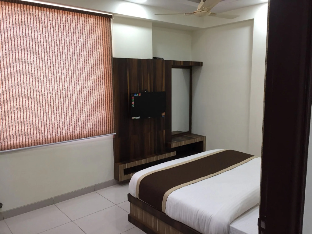 Hotel Olive Greens Near Jaipur International Airport