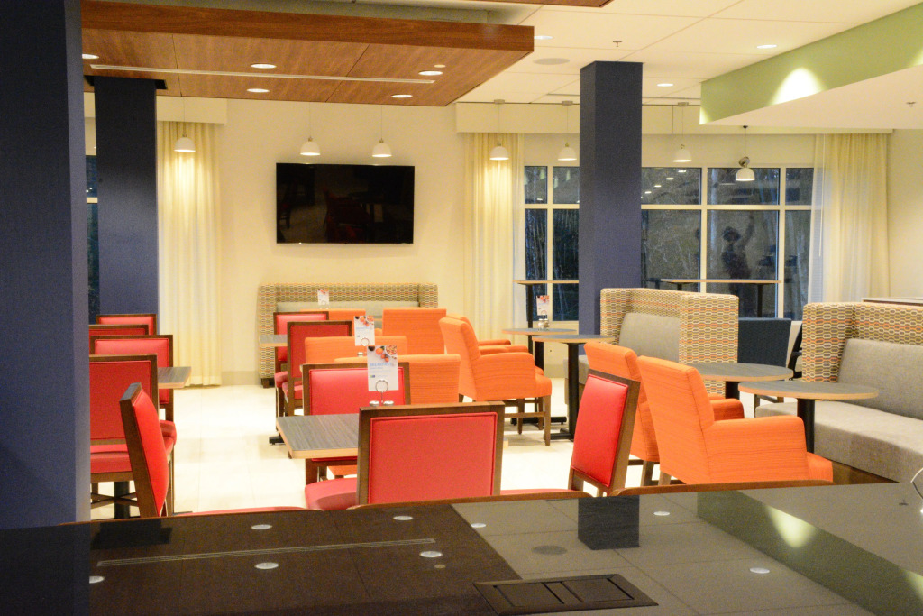 Holiday Inn Express & Suites Lexington Park California by IHG
