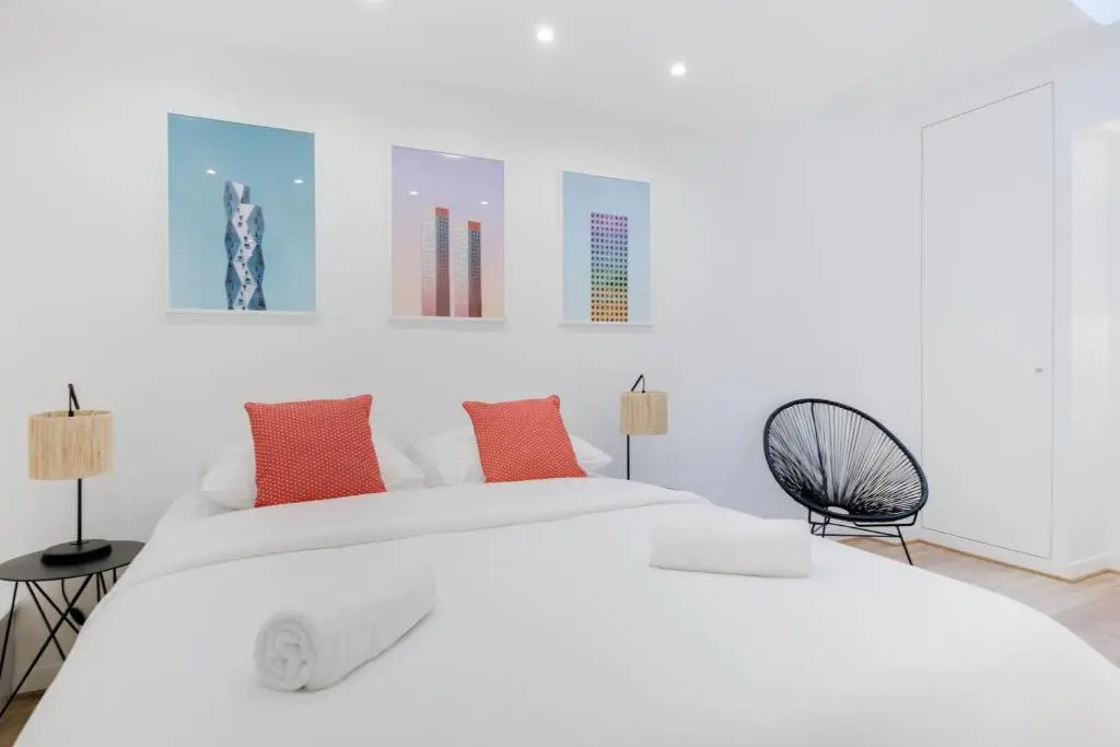 Loft Design for 8 people in Heart of Paris