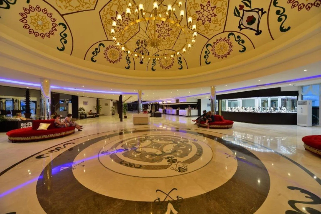 Side Royal Paradise