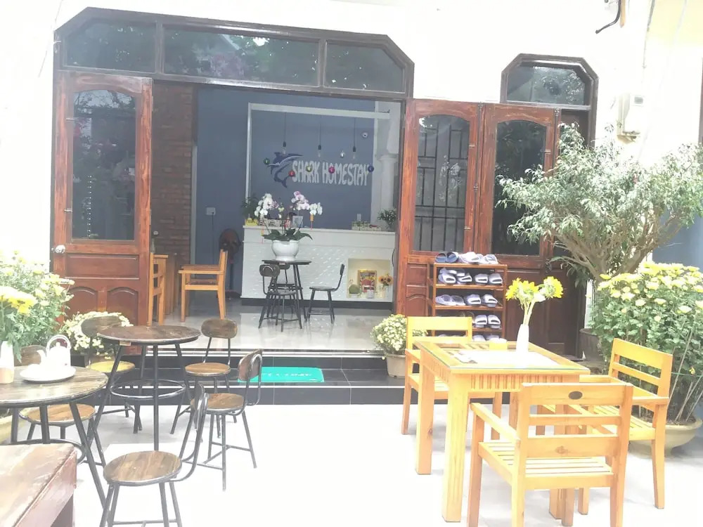 SHARK HOSTEL