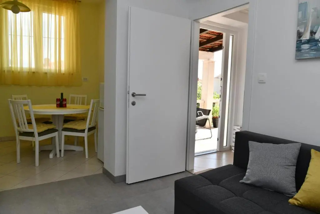 Apartments Near Sea Supetar