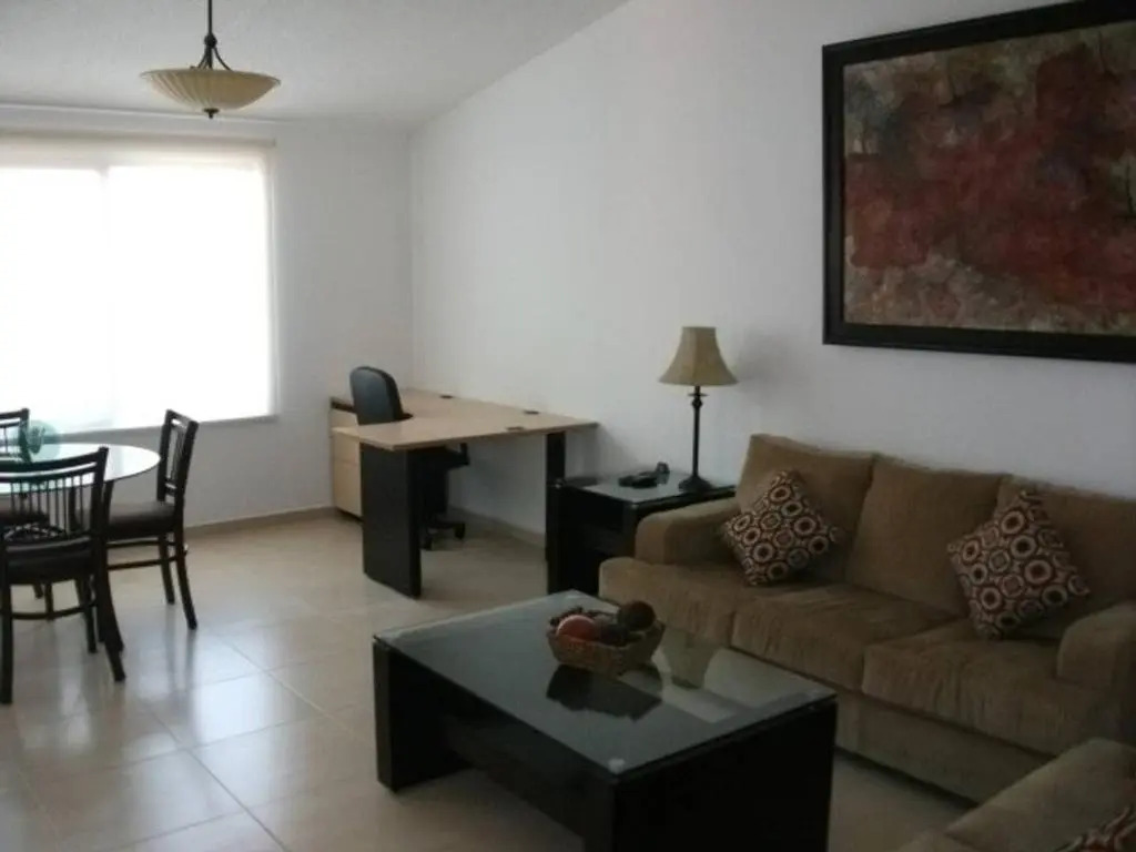Hermosa Suite Alberca Áreas Verdes Blvd Bernardo Quintana 17D