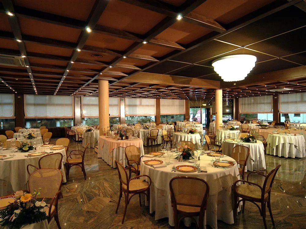 Hotel Gentile Da Fabriano