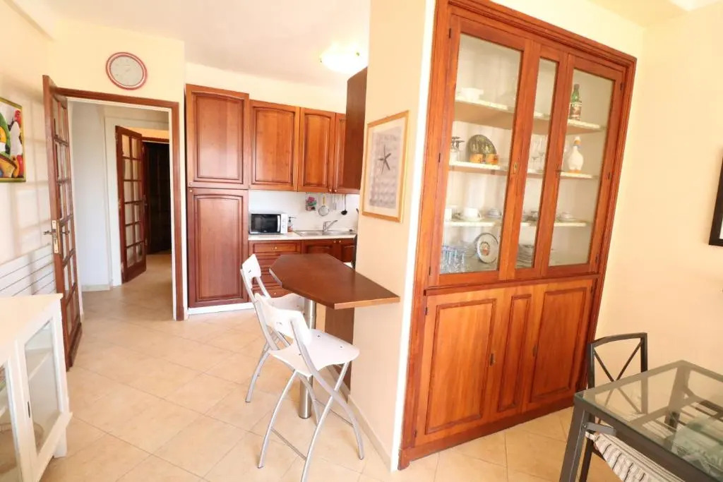1 Bedroom Henri IV on the Croisette 240