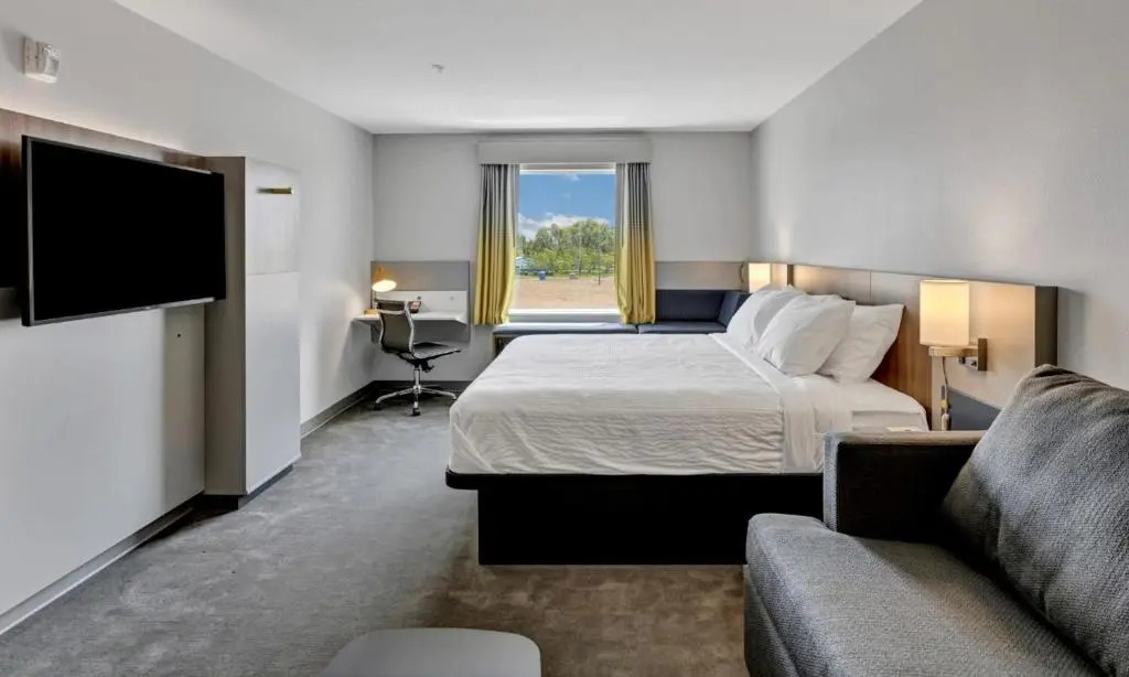 Holiday Inn Express & Suites George - Quincy South by IHG