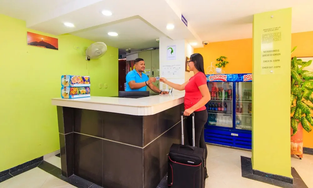 Hostal Parque Real