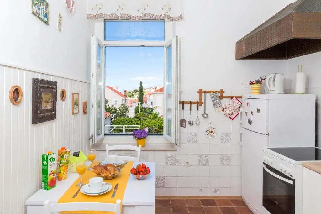 Studio Apartment NIKO II 5 min to center
