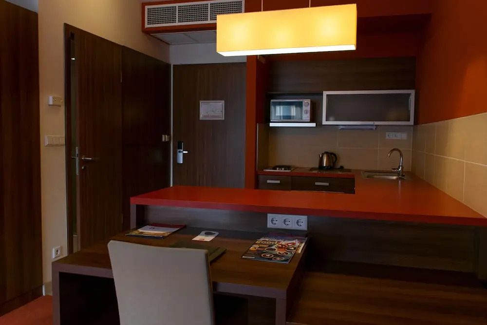 Royal Club Hotel