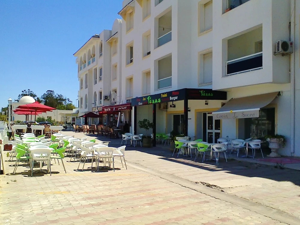 Apartment With one Bedroom in Nabeul, With Pool Access and Wifi - 50 m