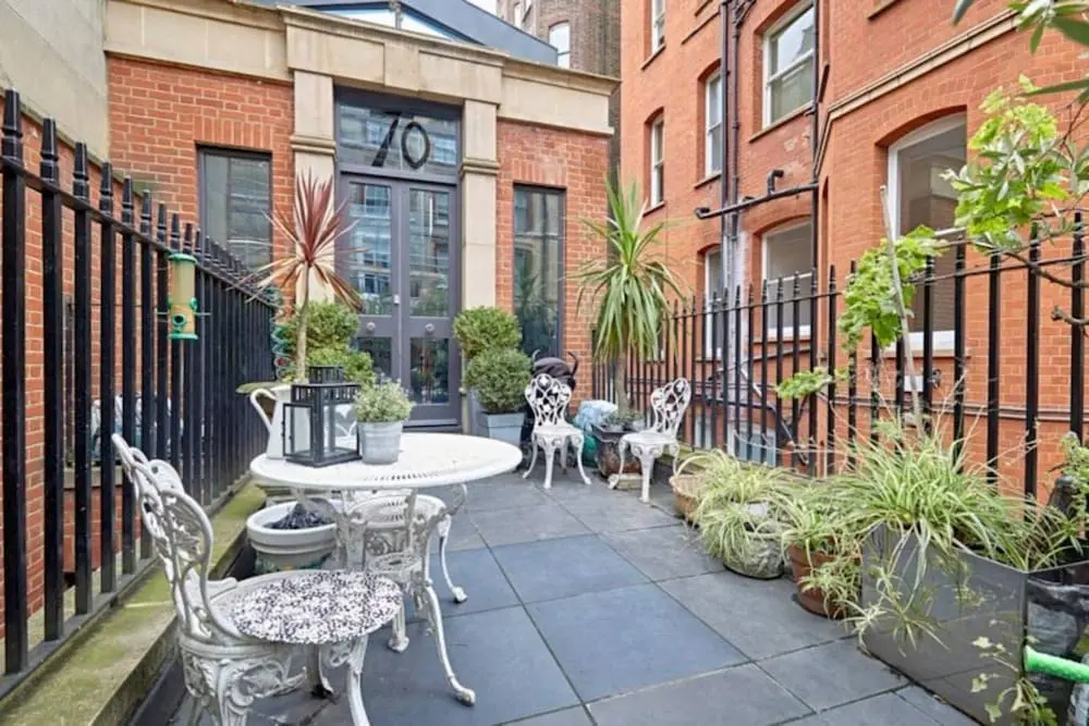 Premium Kensington Retreat 2BR En-Suite AC