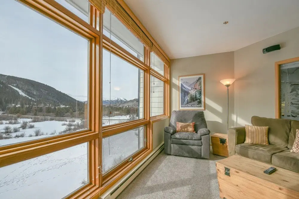 River Bank Lodge 2918