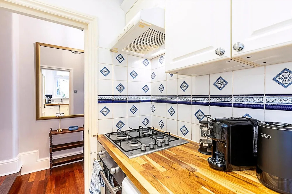 Chic Garden Flat in Leafy Ealing