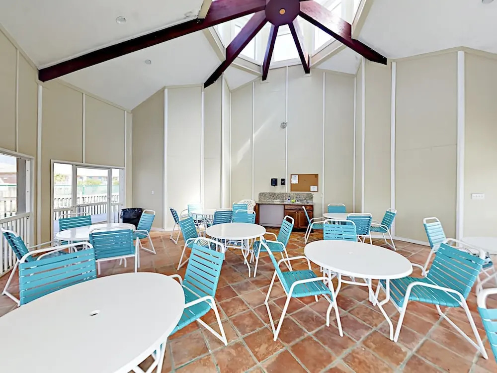 New Listing! Points Of View , Steps To Beach 6 Bedroom Home