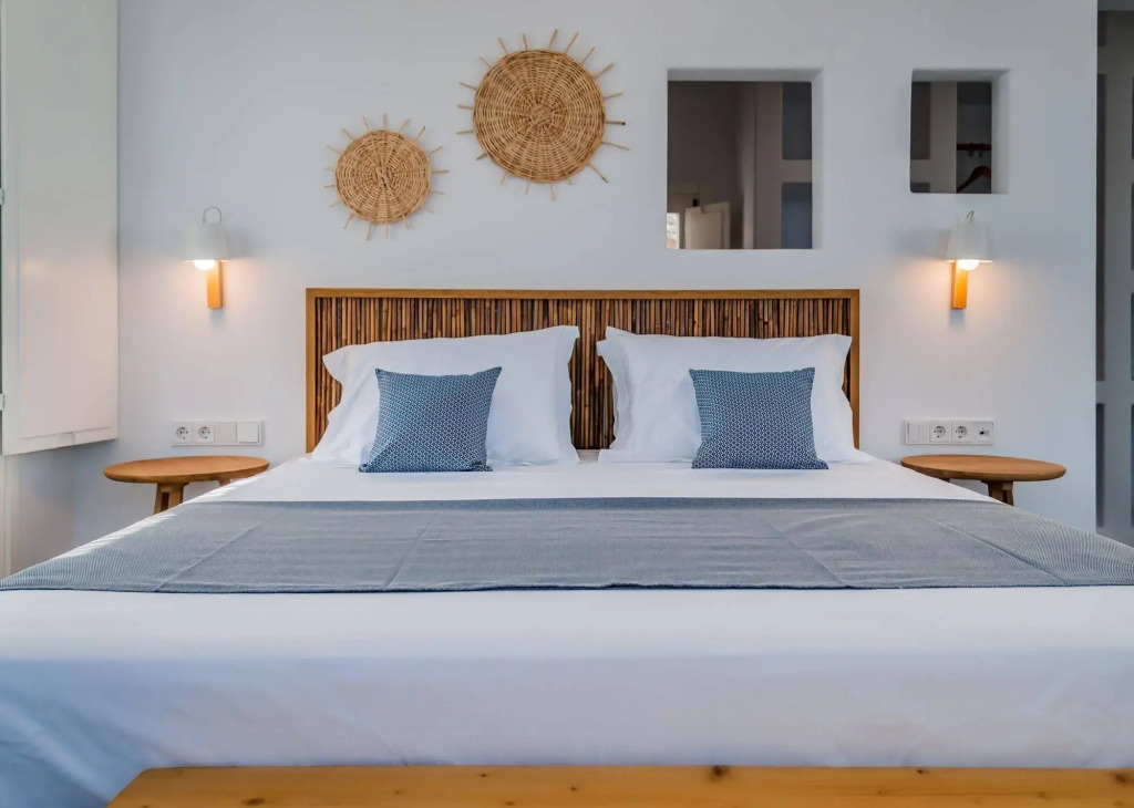 Milos Breeze Boutique Hotel