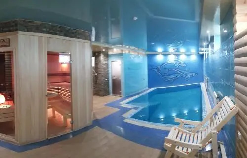 Отель "Три Дельфина"