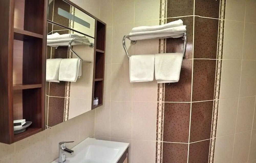 Adapalas Hotel