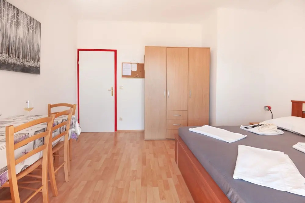 Apartments Tomic