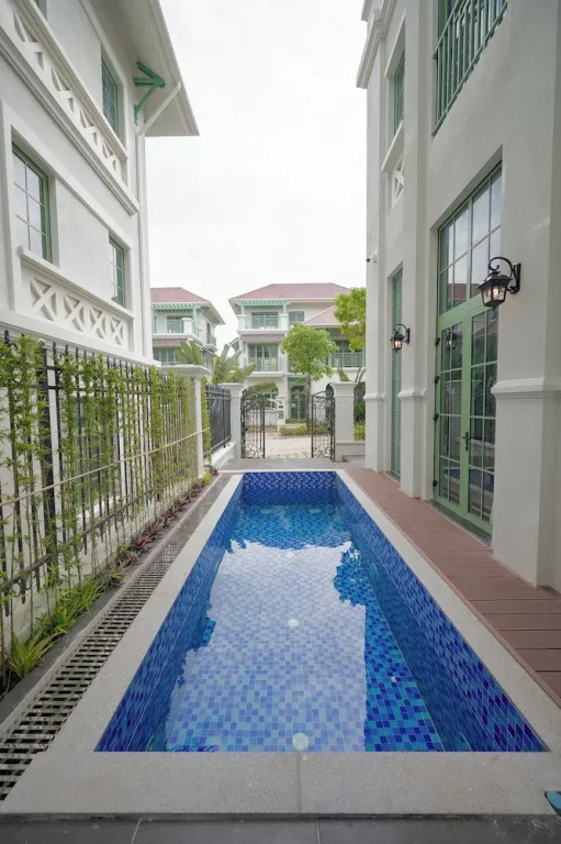 We Young Apartments by HOFs - Fireworks & Ocean view
