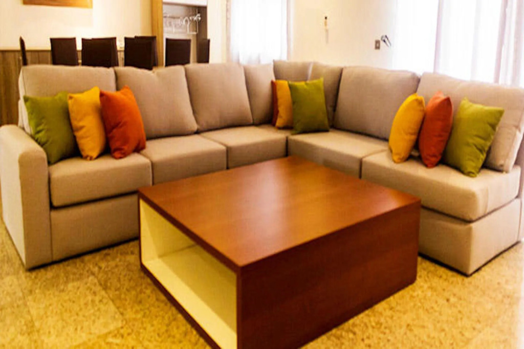 Reeve Court Apartment