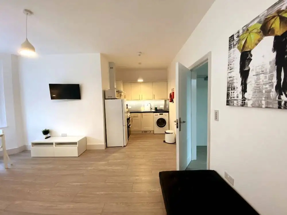 Cosy Sea Front Apartment Sleeps 6