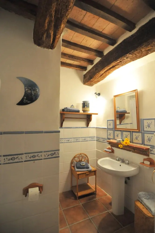 TENUTA SOSPESA - Exclusive Villa, Pool & Party Barn near Tuscany