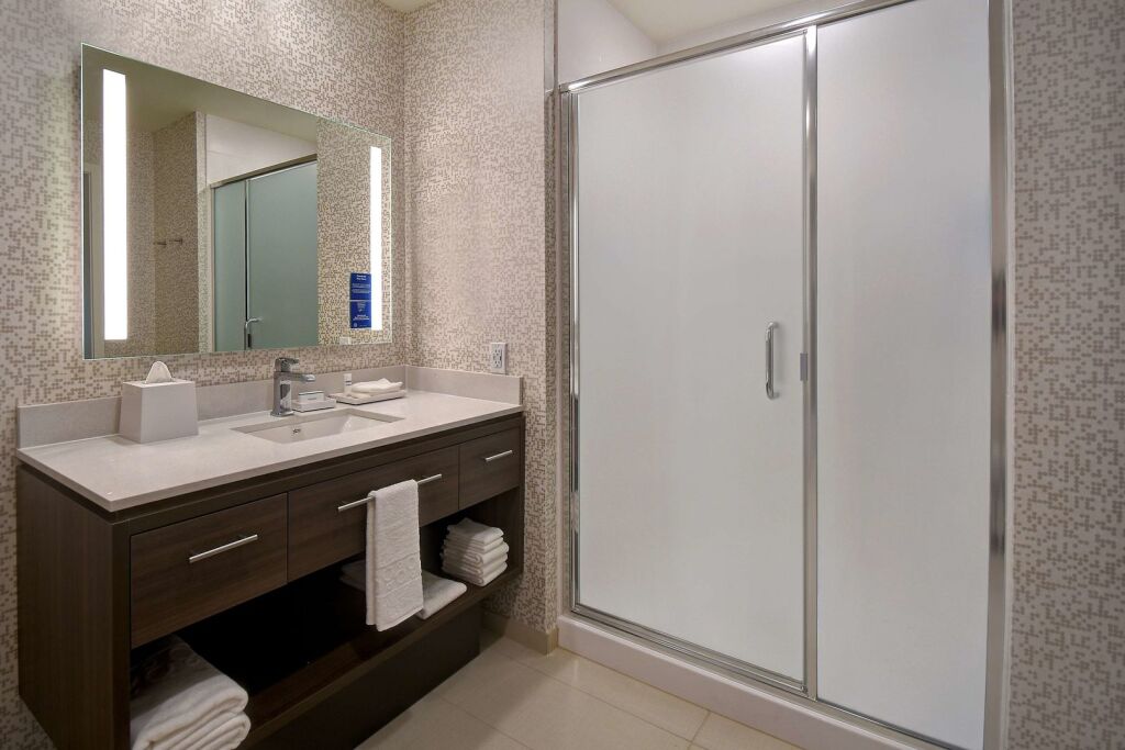 Home2 Suites by Hilton Las Vegas Convention Center - No Resort Fee