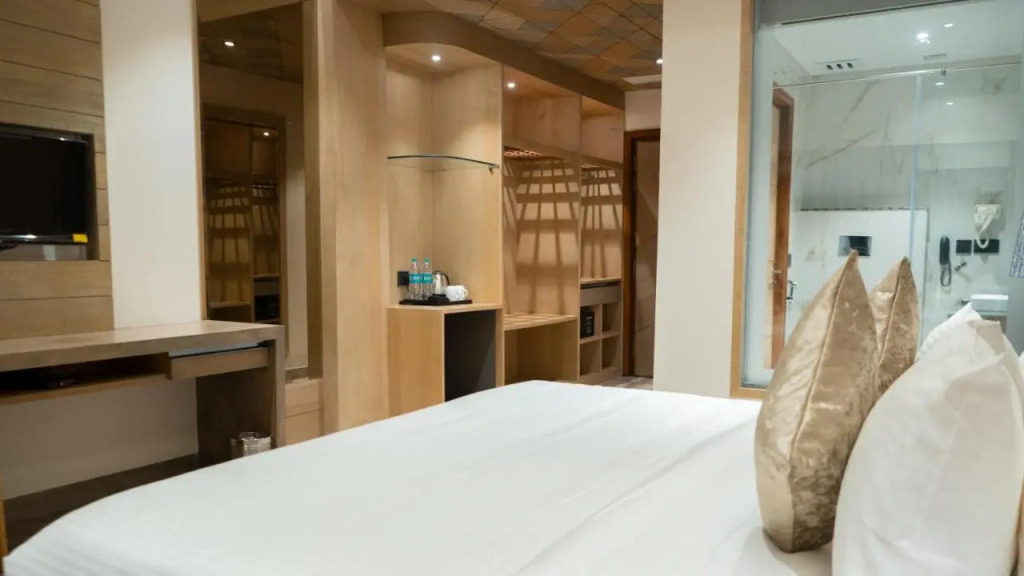 Clarks Inn Suites Kangra