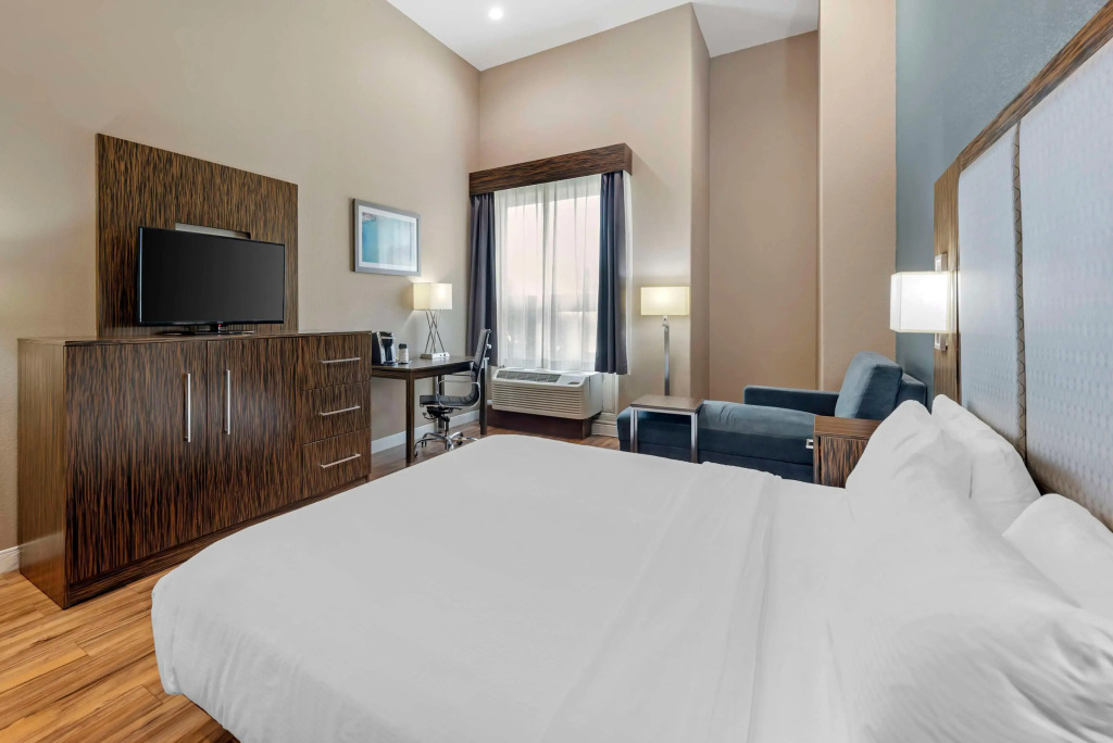 Best Western Plus Pflugerville Inn & Suites