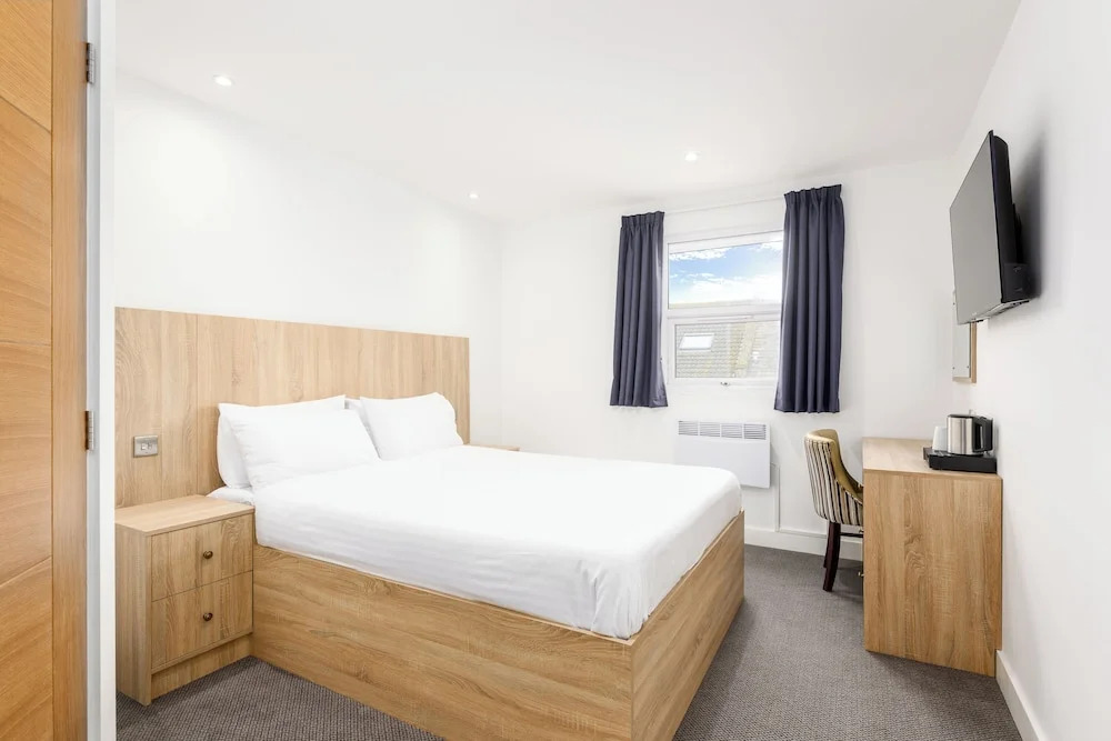The Sandringham Hotel