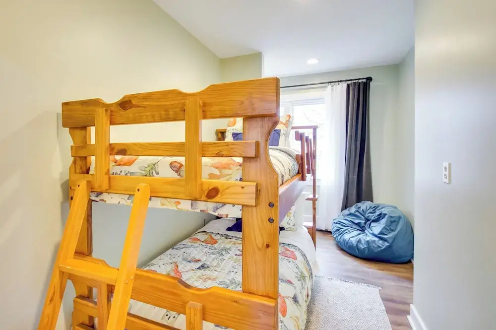 Modern Nellysford Getaway on 40 Private Acres