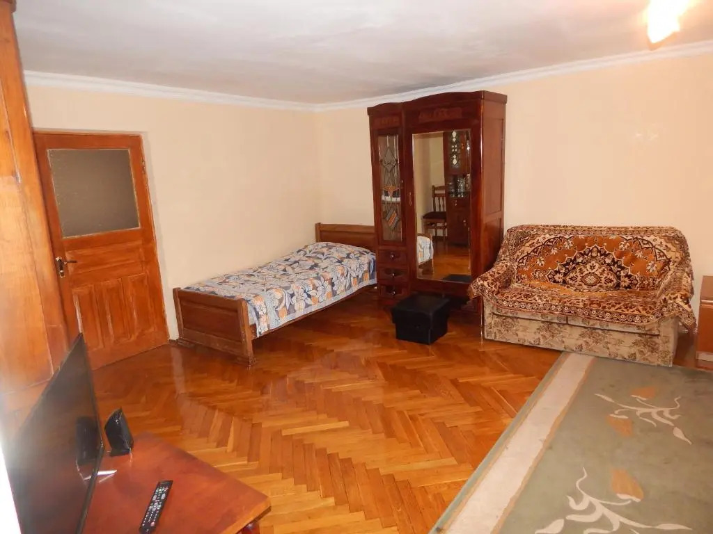 400 meters from the sea