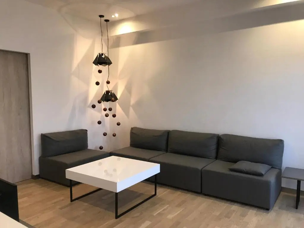 Metro apartment