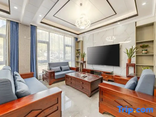 Yanwei View Family Vacation Villa Homestay (Anji Yunshang Grassland Ski Shop)